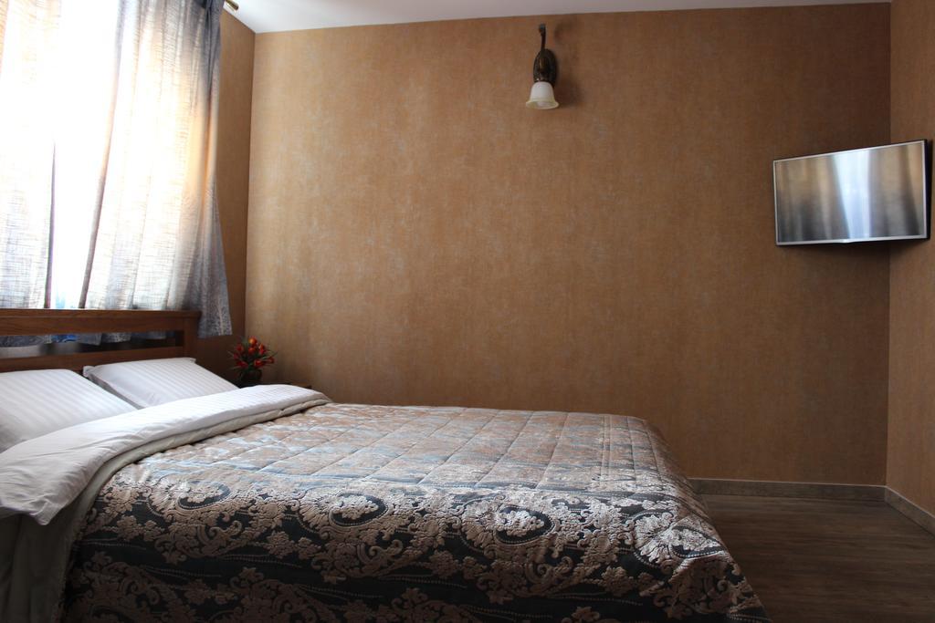 Barin House Hotel Szumi Kültér fotó