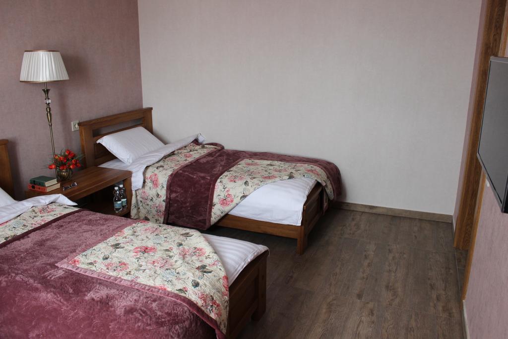 Barin House Hotel Szumi Kültér fotó
